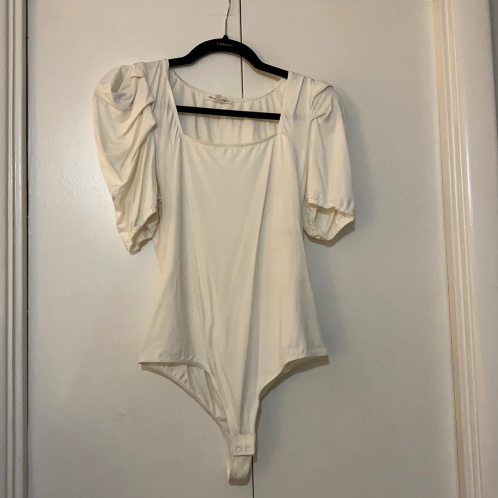 Off-white puffy sleeve bodysuit from Anthropologie